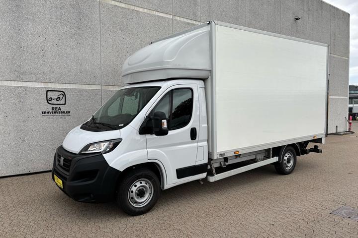 Hvid Fiat Ducato fra 2024