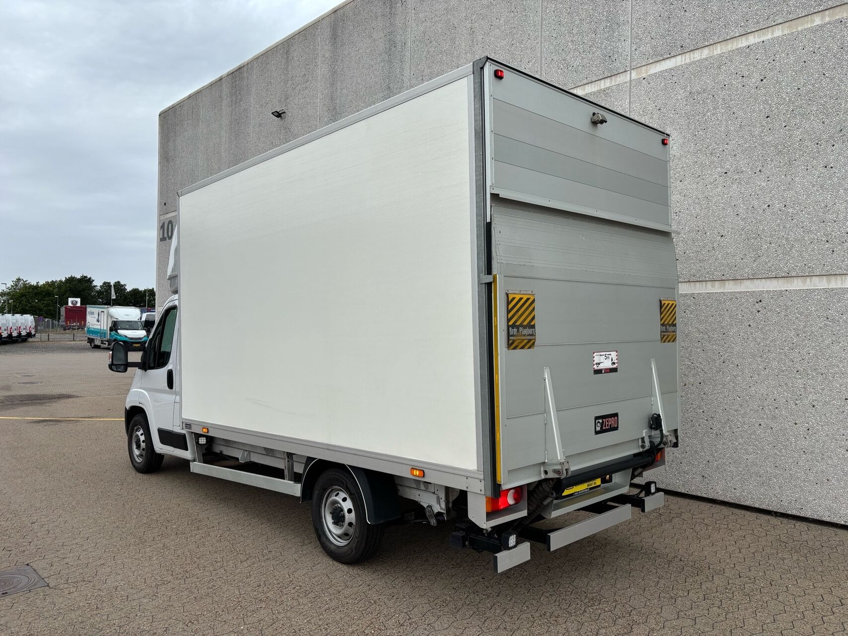 Hvid Fiat Ducato fra 2024