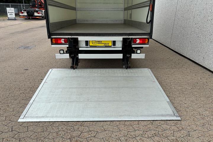 Hvid Fiat Ducato fra 2024