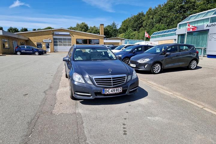 undefined Mercedes E220 d fra 2011