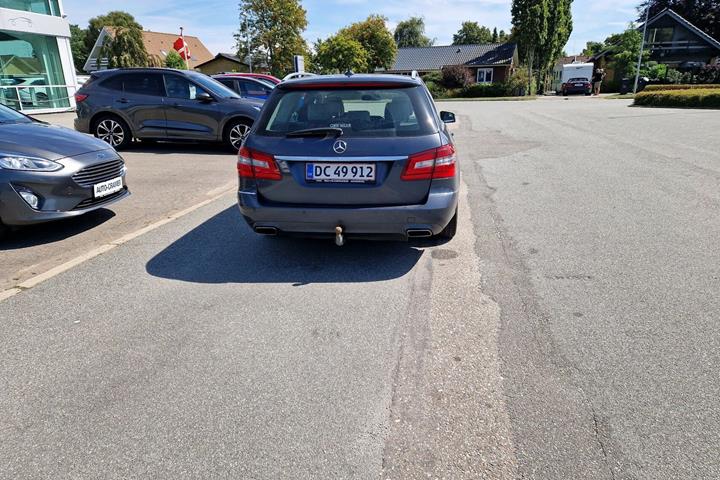undefined Mercedes E220 d fra 2011