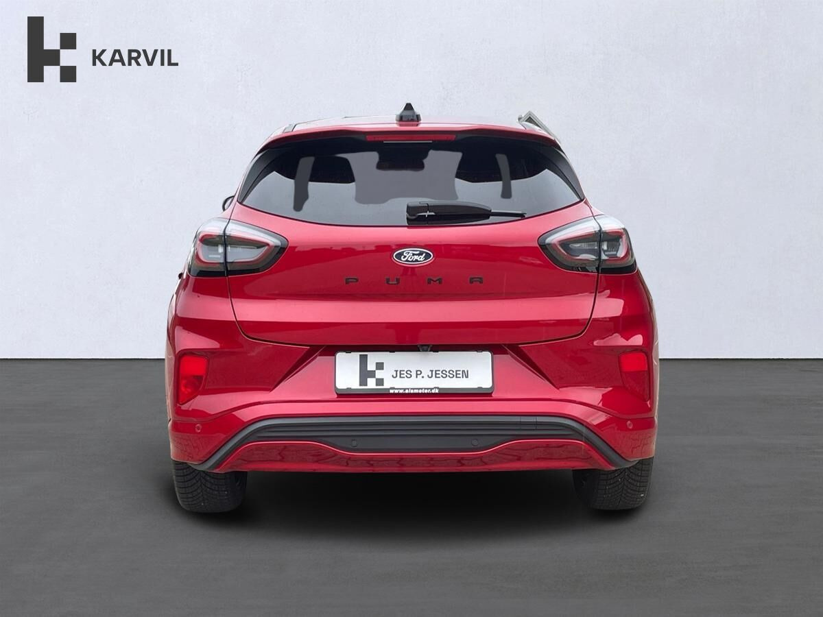 Rød Ford Puma fra 2024