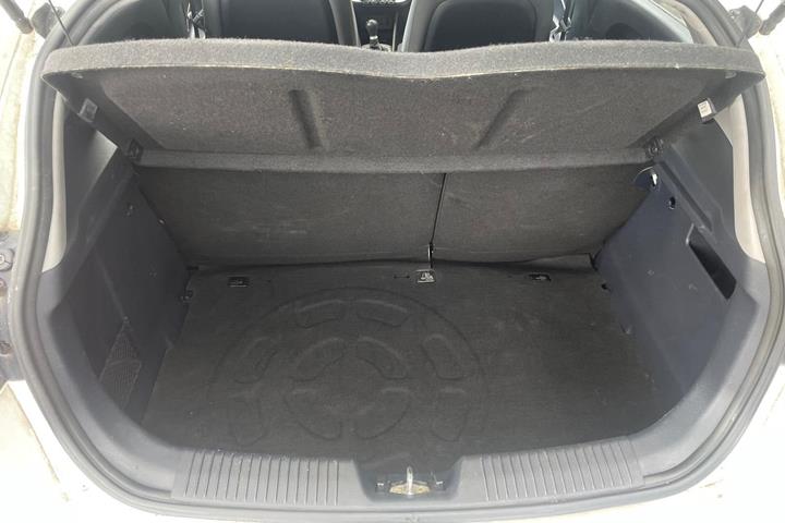 Grøn Kia Rio fra 2012