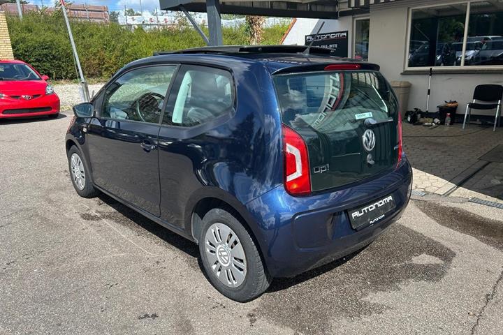 Blå VW UP! fra 2014