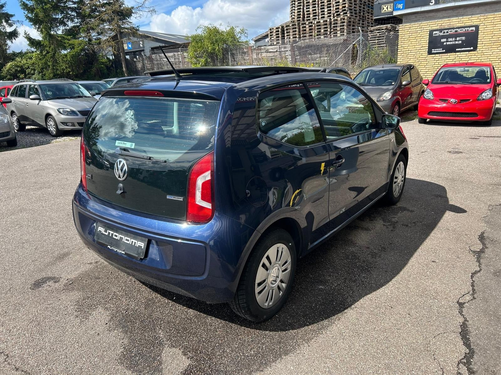 Blå VW UP! fra 2014