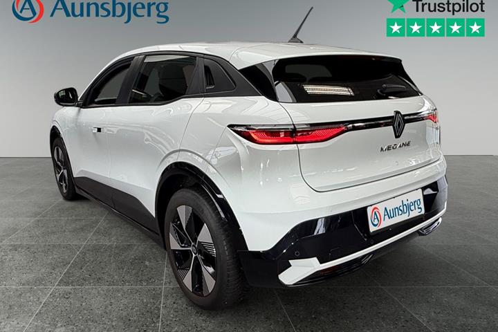 Hvid Renault Megane E-Tech fra 2022
