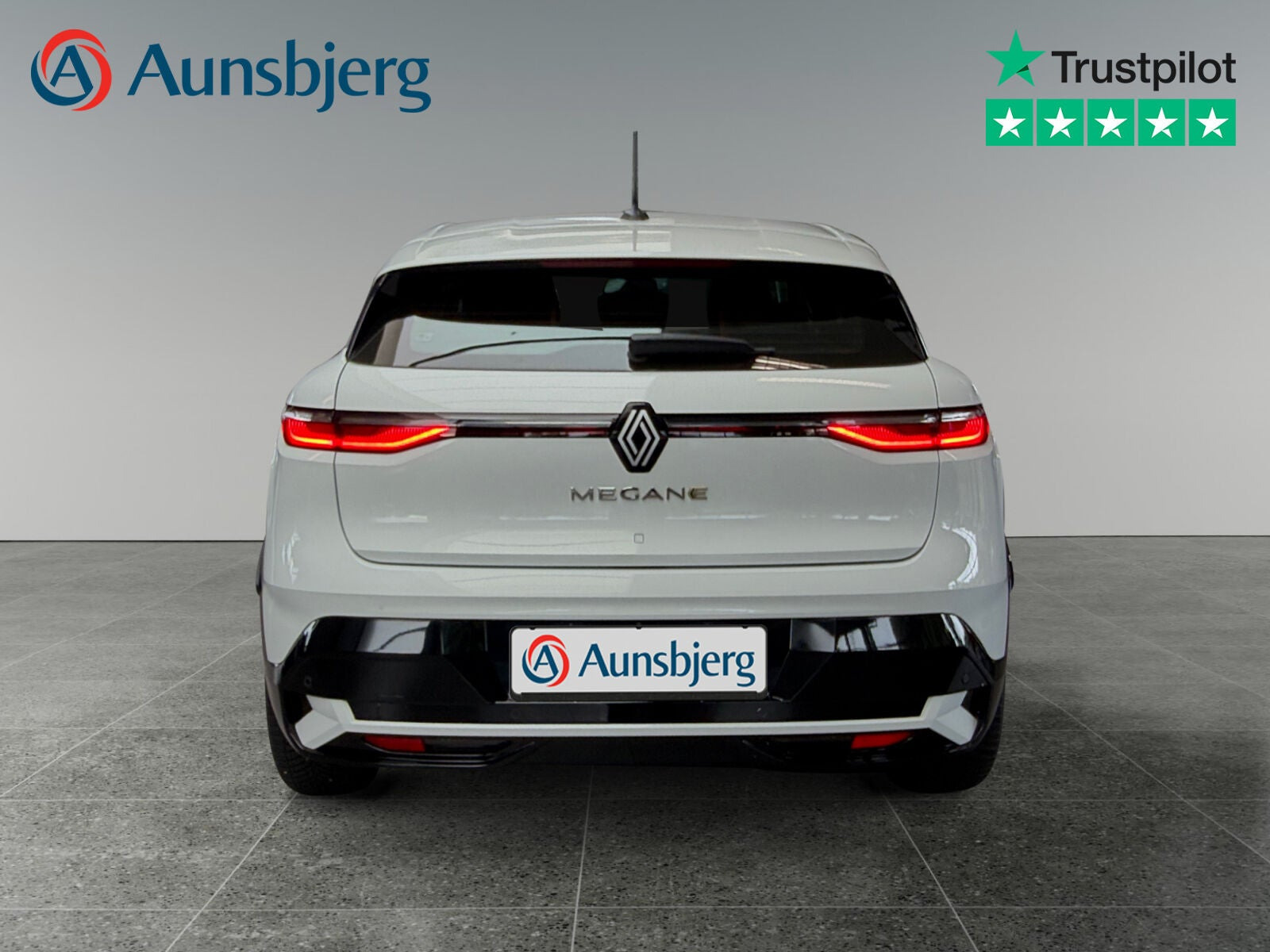 Hvid Renault Megane E-Tech fra 2022