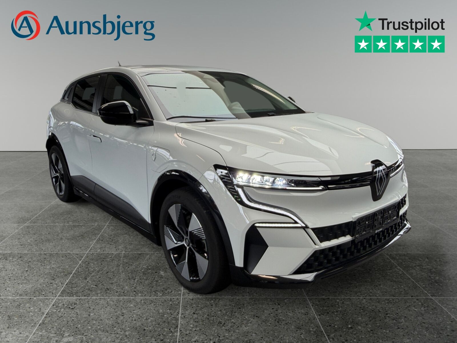 Hvid Renault Megane E-Tech fra 2022