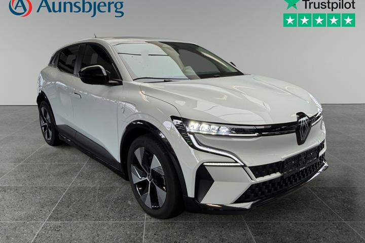 Hvid Renault Megane E-Tech fra 2022