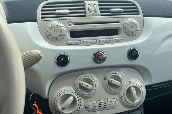 Hvid Fiat 500 fra 2010