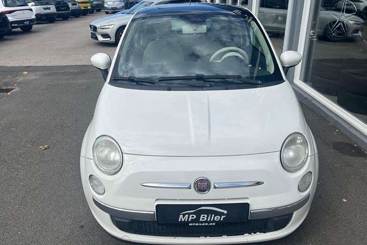 Hvid Fiat 500 fra 2010
