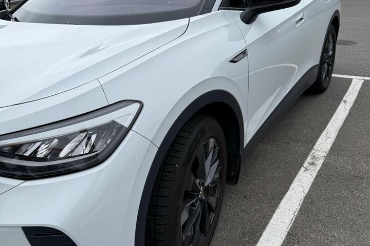 Hvid VW ID.4 fra 2021
