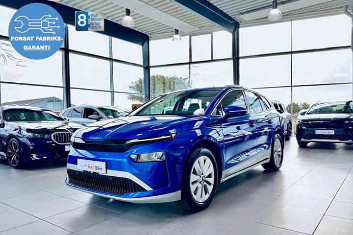 Blå Skoda Enyaq fra 2026 set udefra