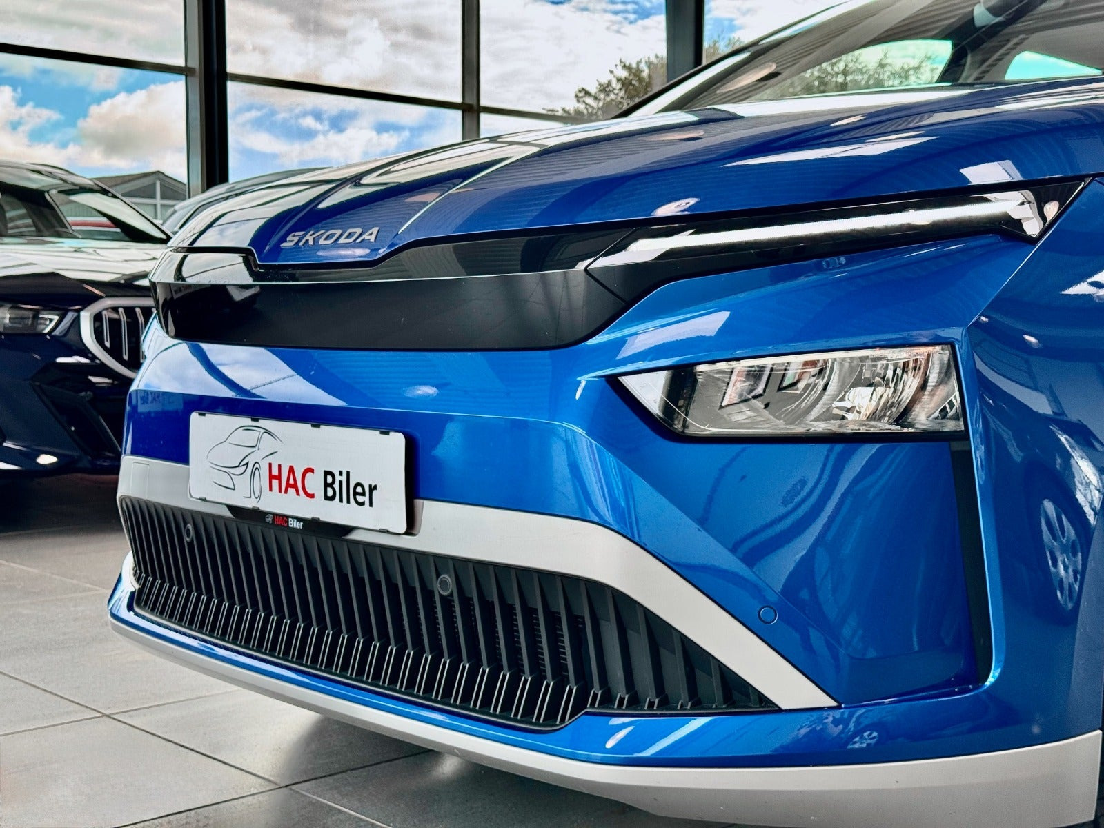 Blå Skoda Enyaq fra 2026
