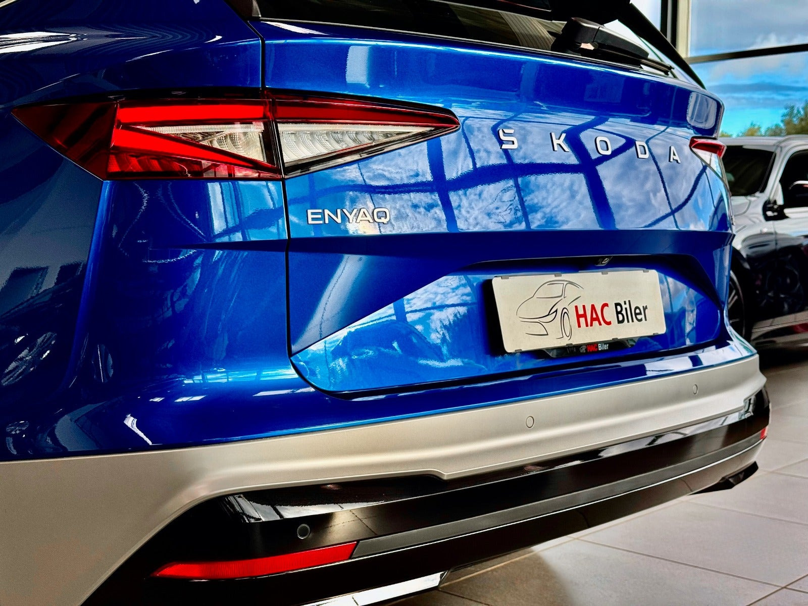 Blå Skoda Enyaq fra 2026