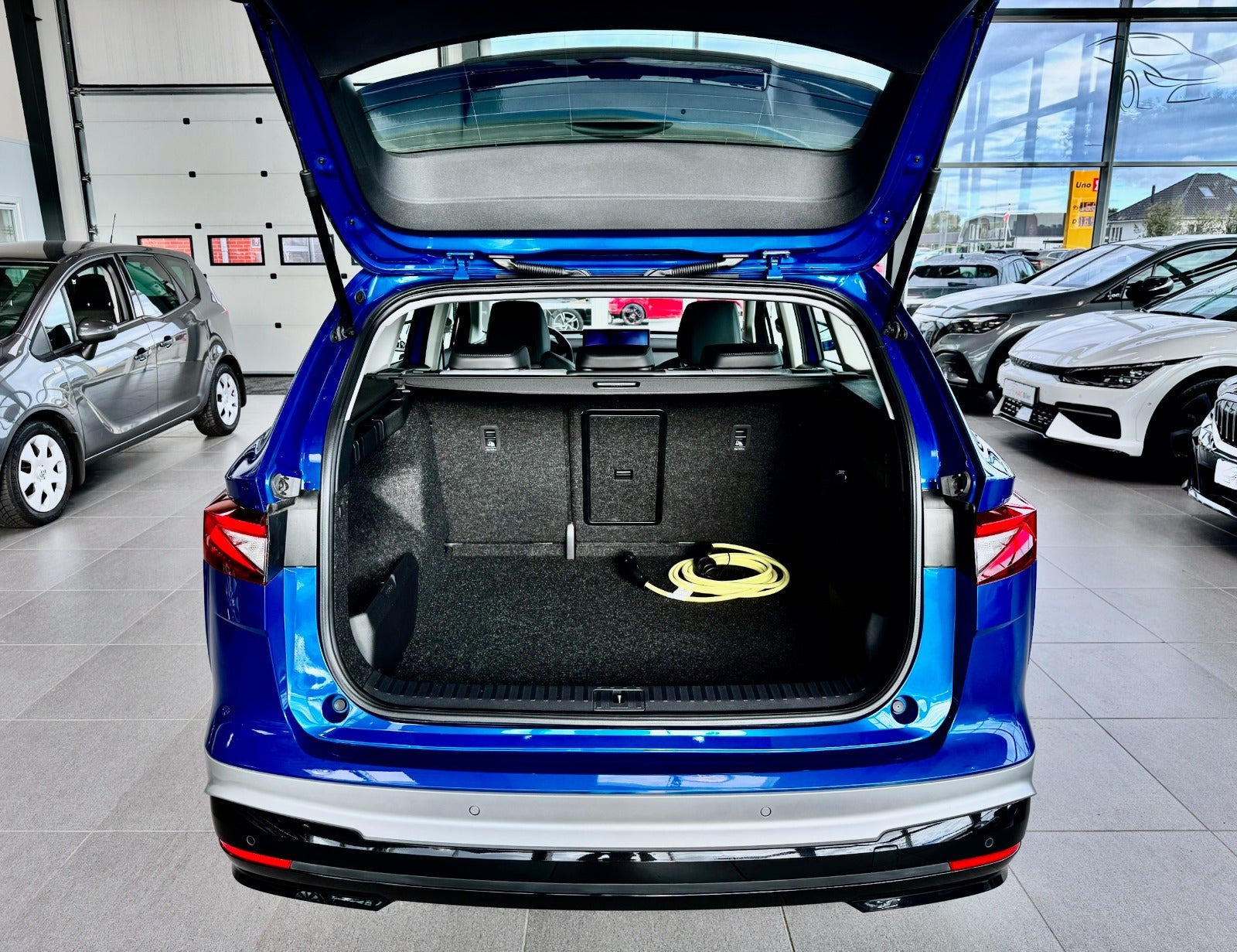 Blå Skoda Enyaq fra 2026