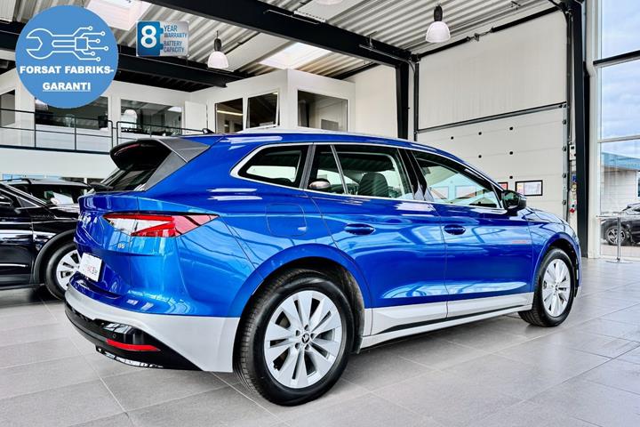 Blå Skoda Enyaq fra 2026
