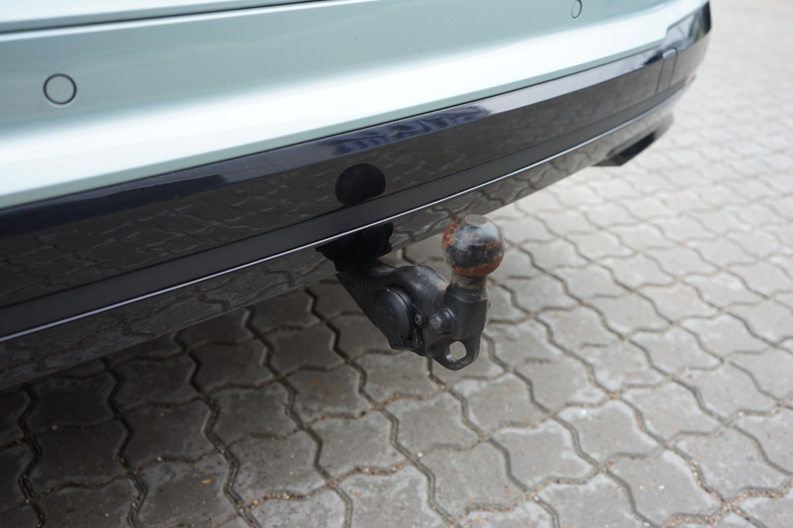 Grå Skoda Enyaq fra 2023