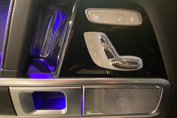 Orange Mercedes G500 fra 2018