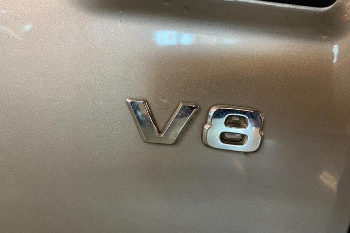 Orange Mercedes G500 fra 2018
