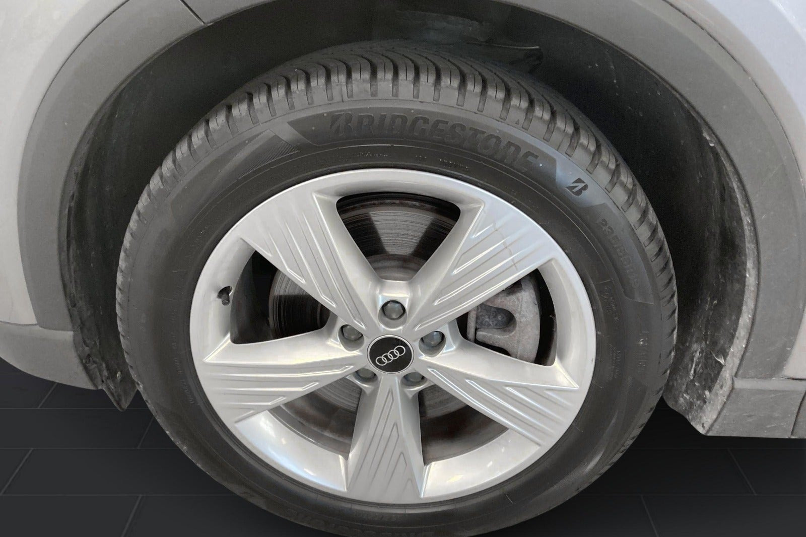 undefined Audi Q4 e-tron fra 2024