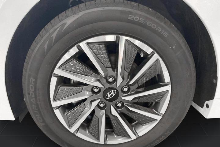 undefined Hyundai Ioniq fra 2021