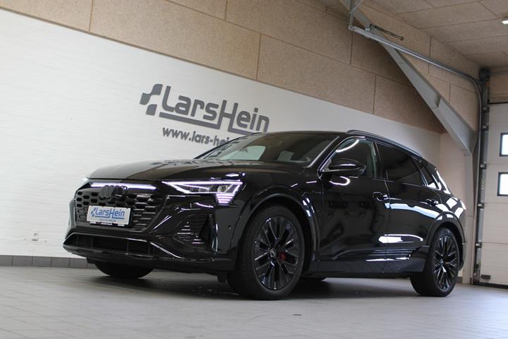 Sort Audi Q8 e-tron fra 2024