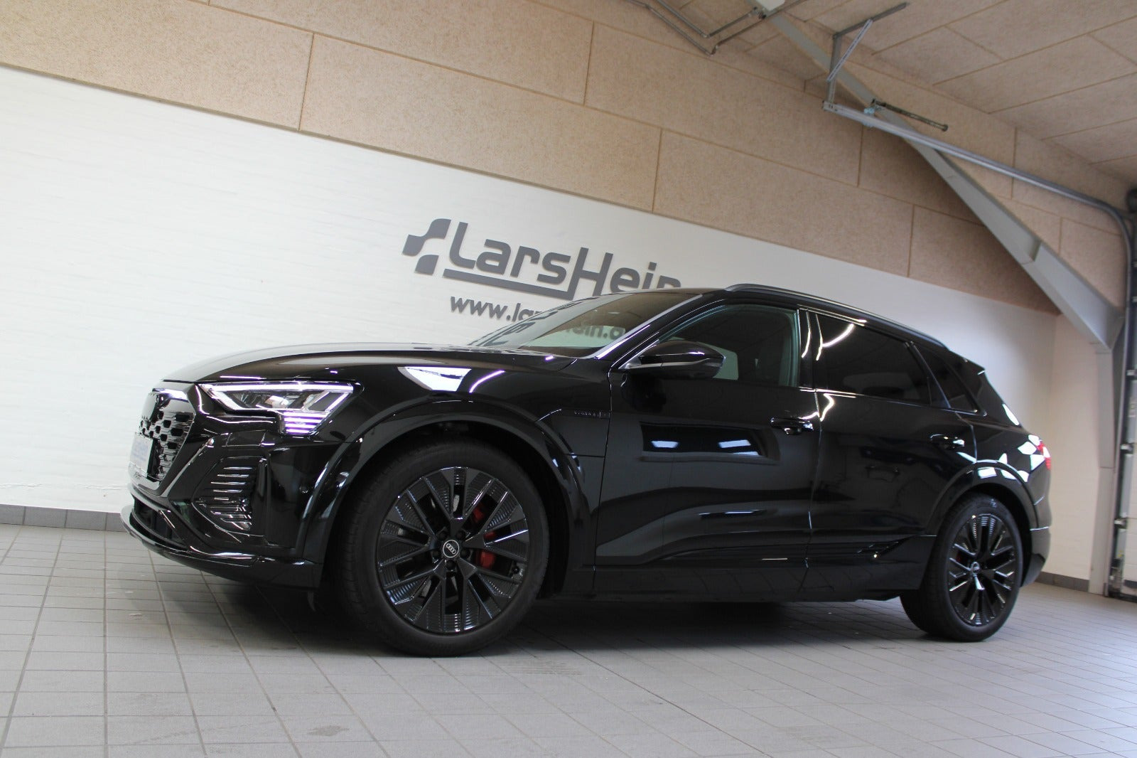 Sort Audi Q8 e-tron fra 2024