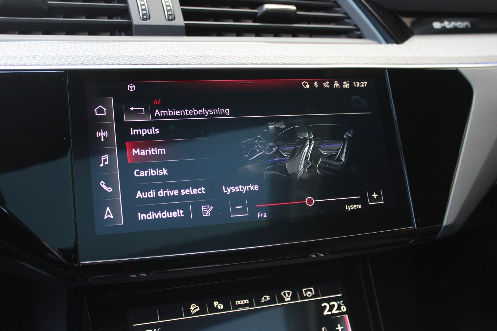 Sort Audi Q8 e-tron fra 2024
