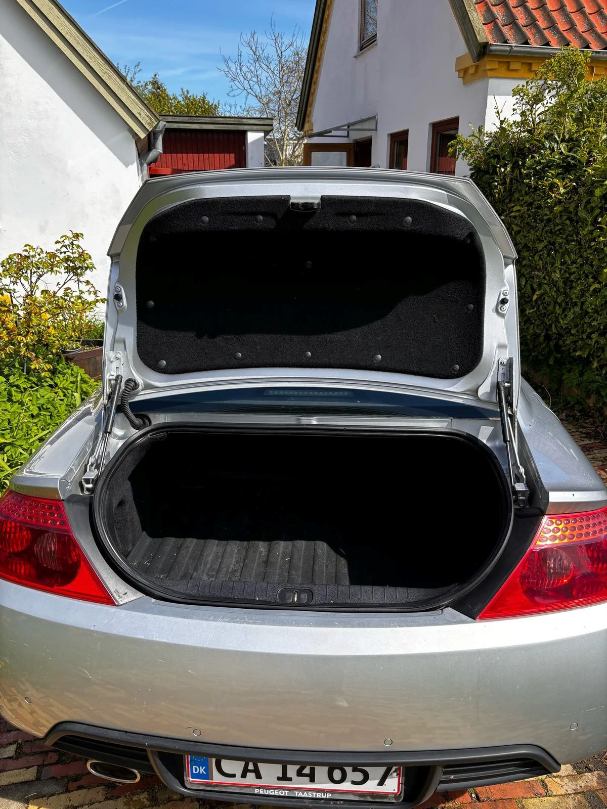 Sølv Peugeot 407 fra 2006