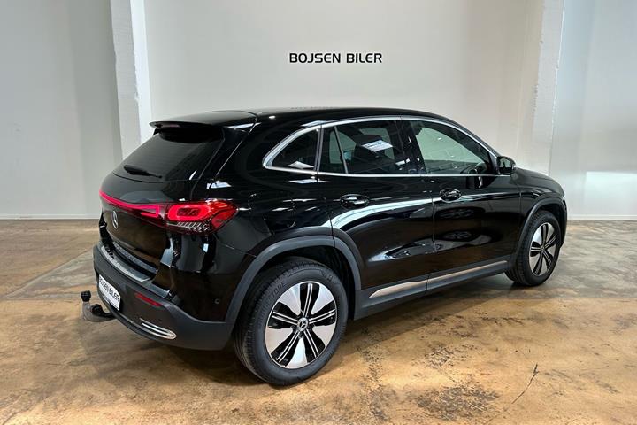Sort Mercedes EQA 250+ fra 2023