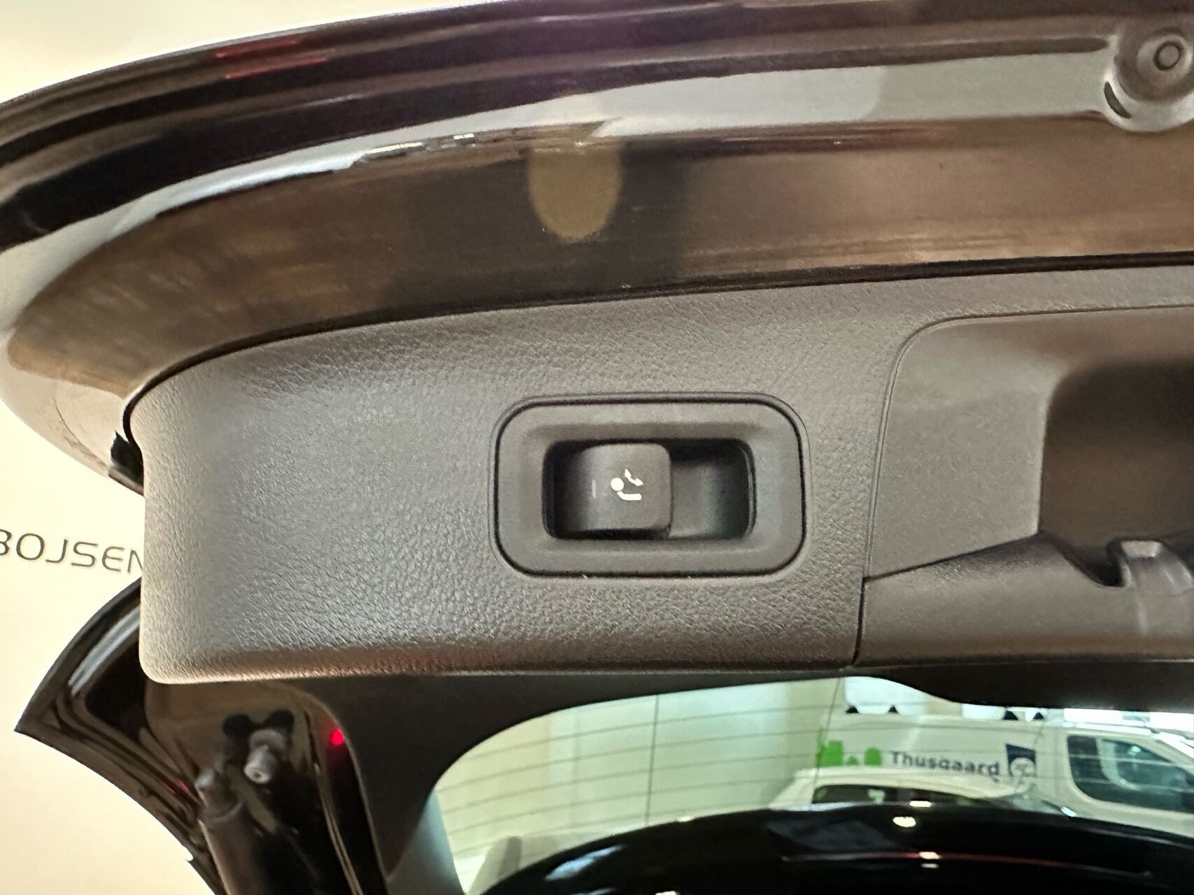 Sort Mercedes EQA 250+ fra 2023