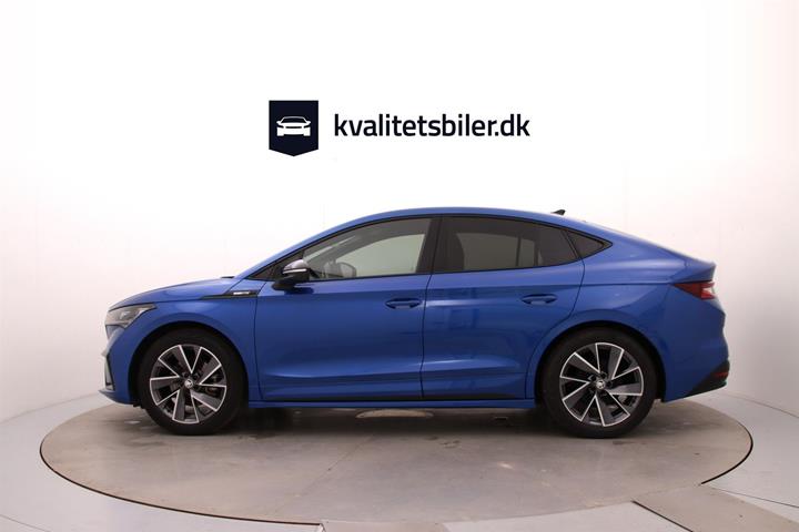 Blå Skoda Enyaq fra 2023