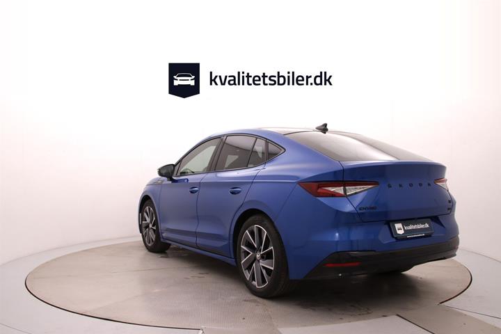 Blå Skoda Enyaq fra 2023