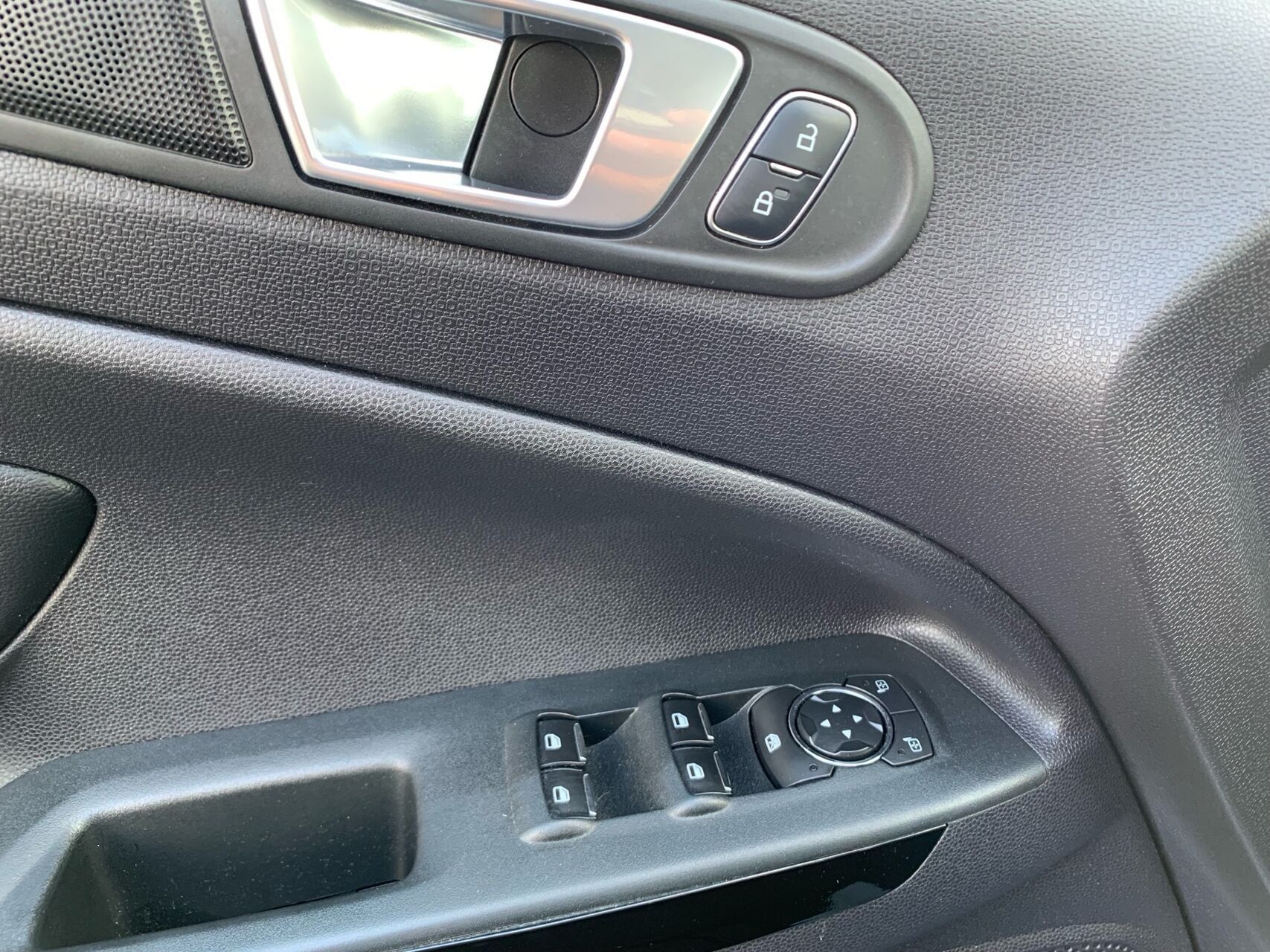 Sort Ford EcoSport fra 2018