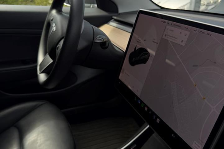 undefined Tesla Model 3 fra 2020