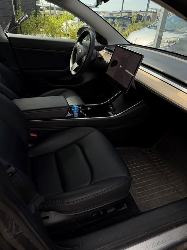 undefined Tesla Model 3 fra 2020