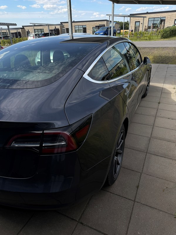 undefined Tesla Model 3 fra 2020