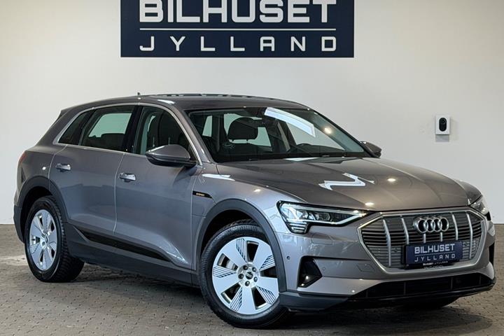 Grå Audi e-tron fra 2020