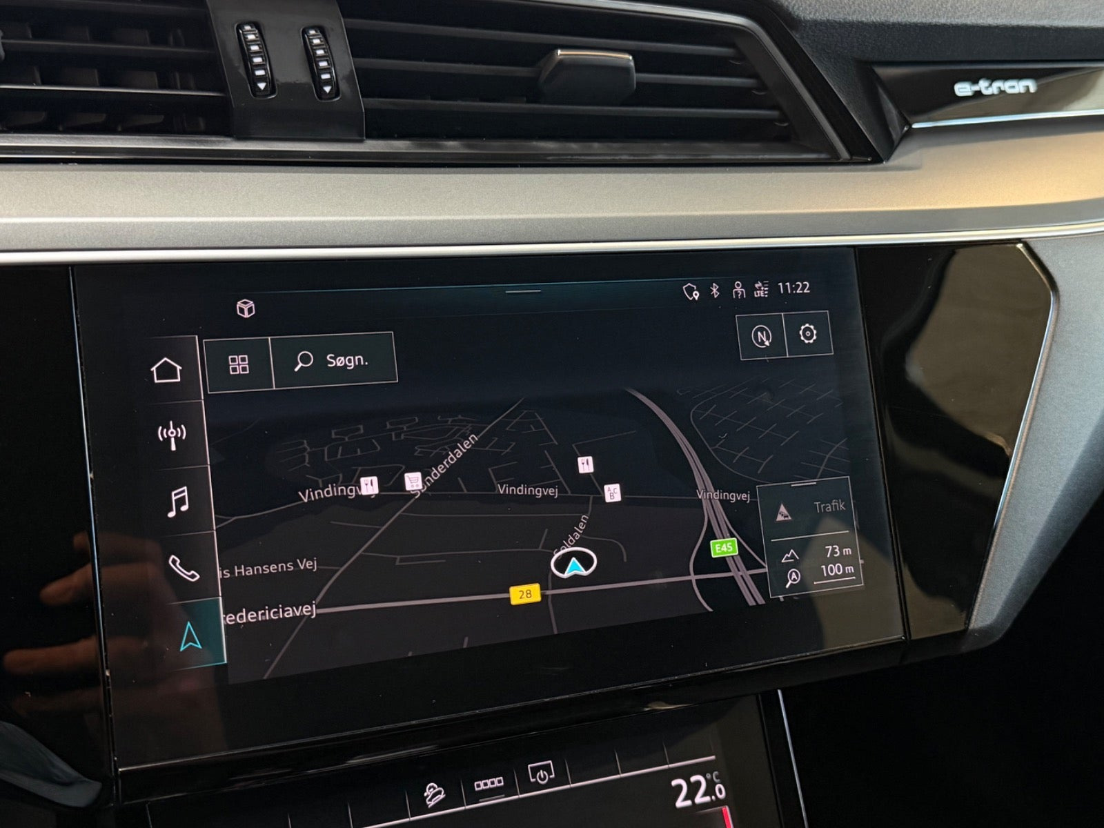 Grå Audi e-tron fra 2020
