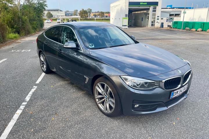 Grå BMW 3-Serie fra 2016