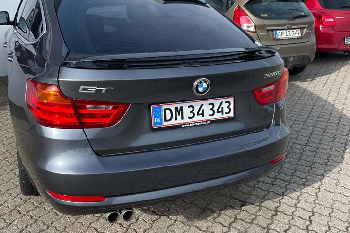 Grå BMW 3-Serie fra 2016