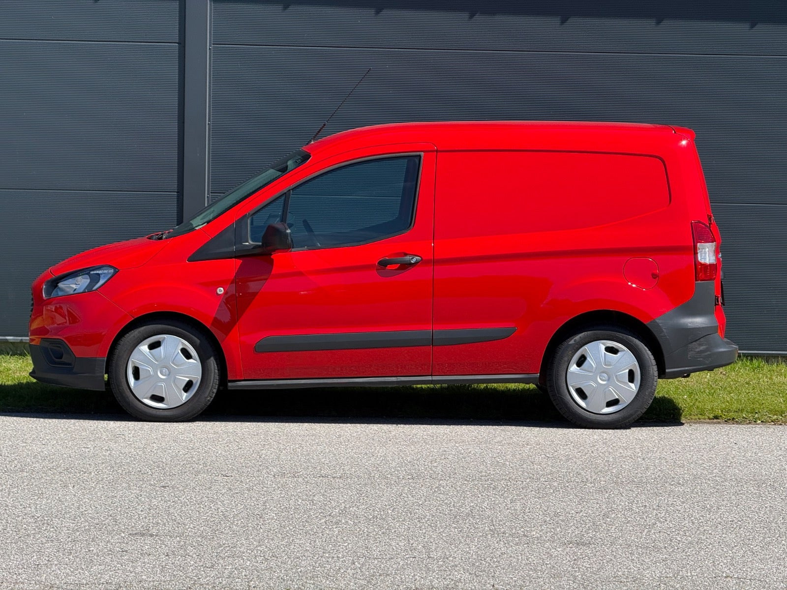 undefined Ford Transit Courier fra 2023