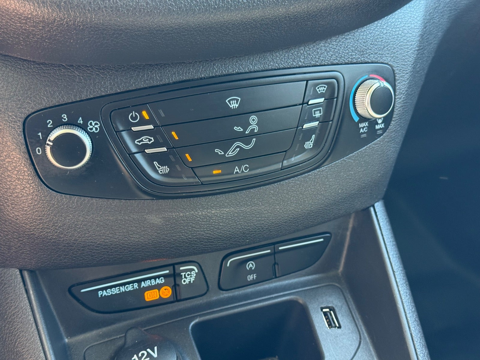 undefined Ford Transit Courier fra 2023