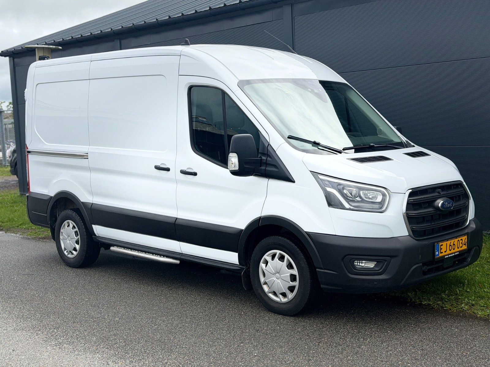 undefined Ford Transit 350 L2 Van fra 2020