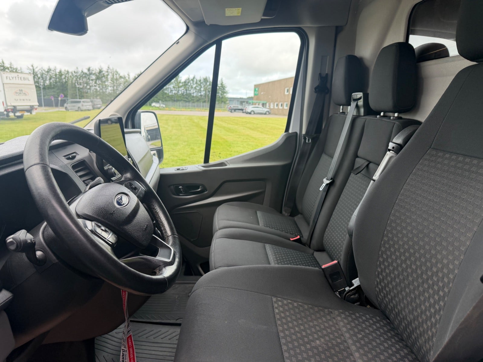 undefined Ford Transit 350 L2 Van fra 2020