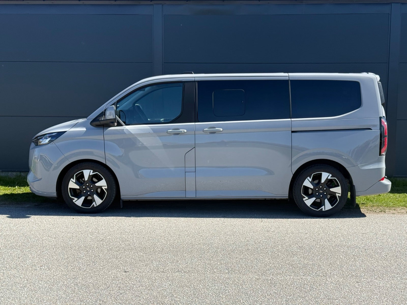 undefined Ford Tourneo Custom 340 L1 fra 2024