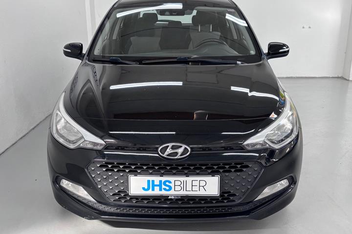 Sort Hyundai i20 fra 2017