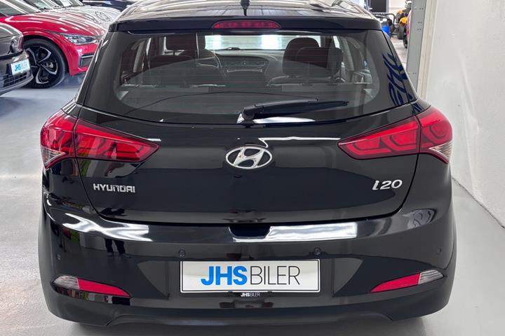Sort Hyundai i20 fra 2017