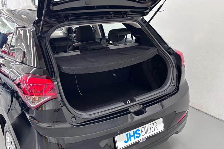 Sort Hyundai i20 fra 2017